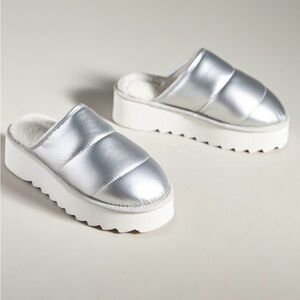 Anthropologie Maeve Puffy Platform Slippers size Medium 8-9 NIB silver